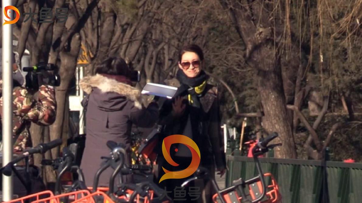 直击春晚语言节目彩排:秦海璐笑容灿烂