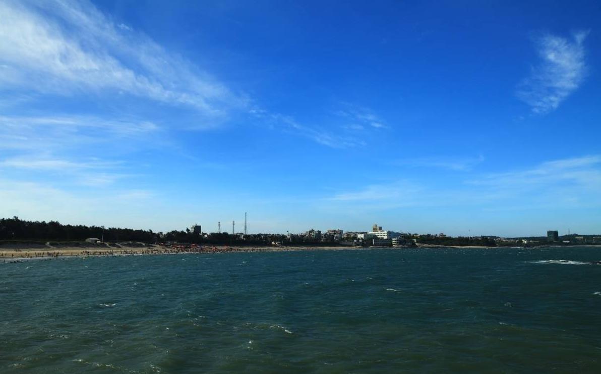 围头湾, 那里海水蓝蓝, 海天一线, 是上天赐给的美妙的风景线