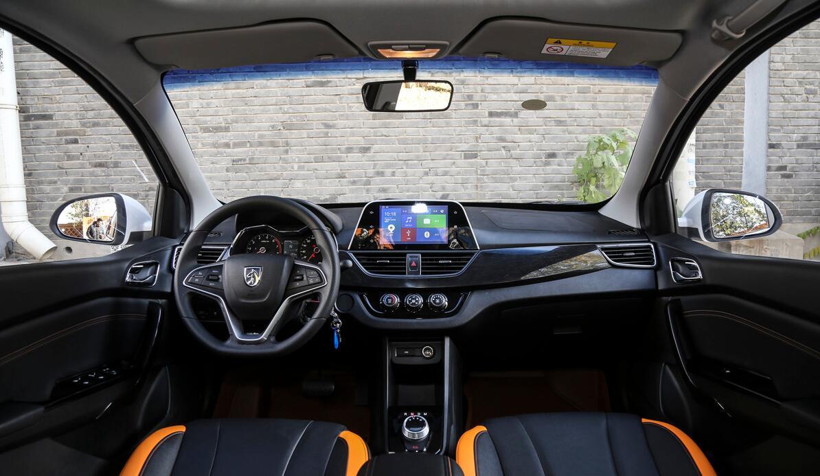 宝骏310W新车旋钮式自动挡, 小型车比SUV空间还大百公里6L油耗