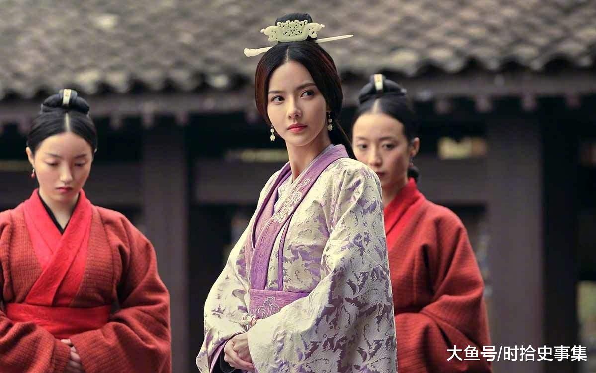 2010年,伴随着新版电视剧《三国演义》的播出,人们对此议论纷纷图片