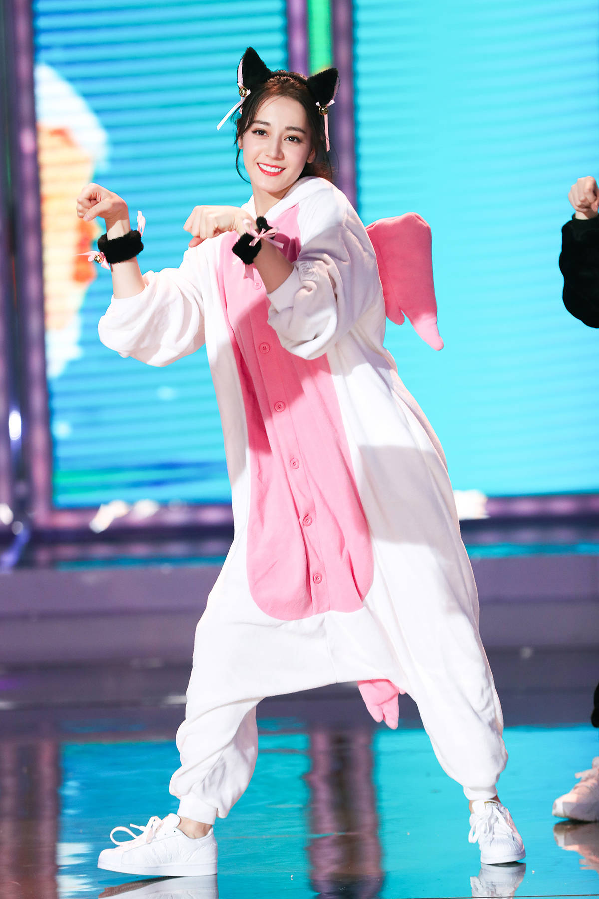 迪丽热巴和杜海涛再次一起表演舞蹈，不知这次是否另你们满意