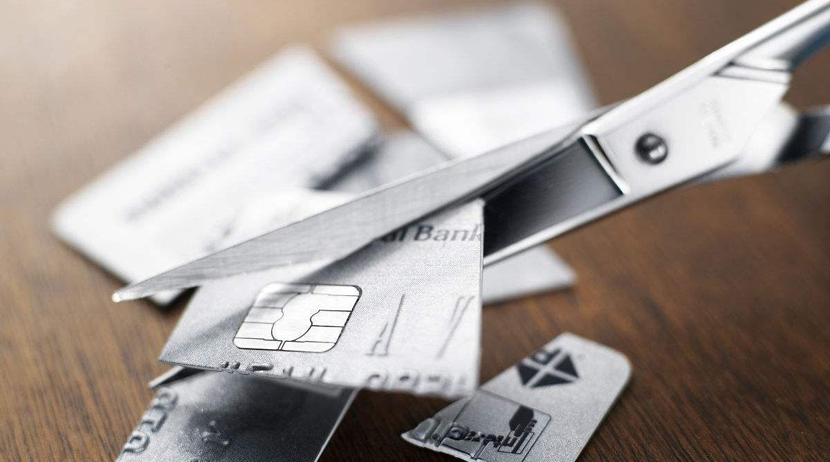信用卡过多影响授信额度, 那些废卡你还要吗?