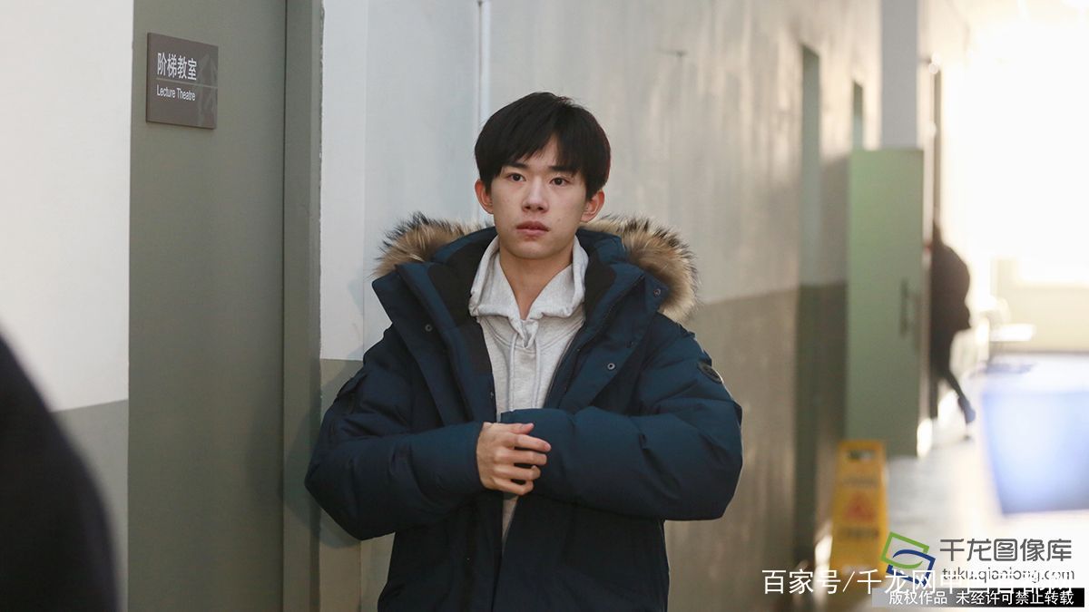 易烊千玺中戏图书馆图片