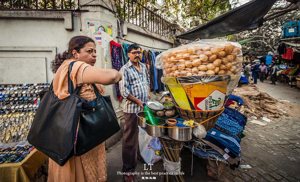 看印度街头五花八门的苍蝇小吃感觉太酸爽, 你敢吃吗?
