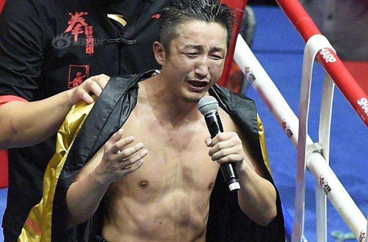 拳王邹市明37岁老婆身材惹争议，被指胸和脖子持平，傲人到不真实 - 知乎