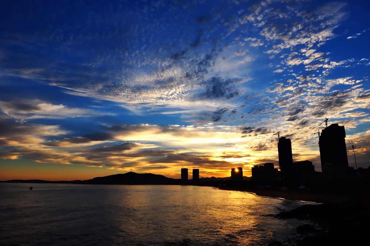 威海老火车站附近的服务和旅游攻略详细解析