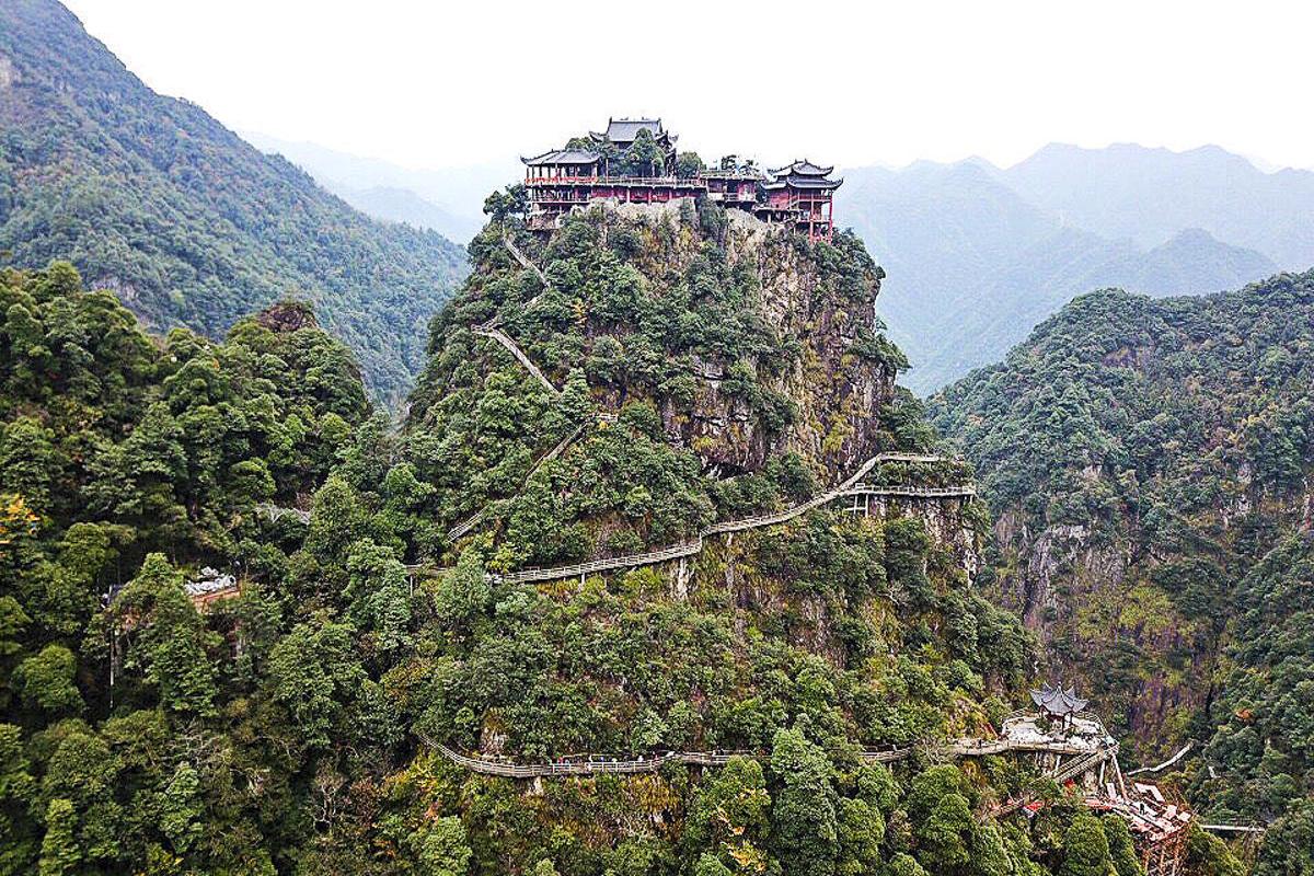 武义交通枢纽与周边风情指南