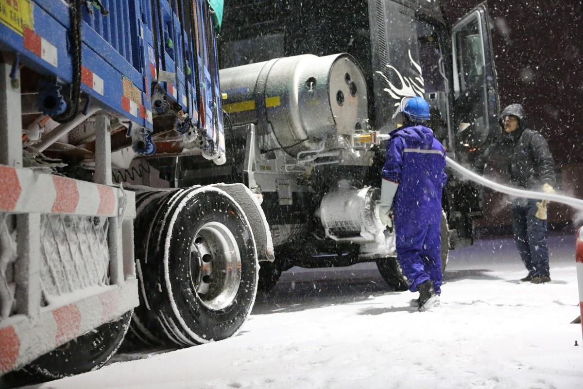 运费12000元，加气花了7000多，LNG车主的心情比这个寒冬还冷