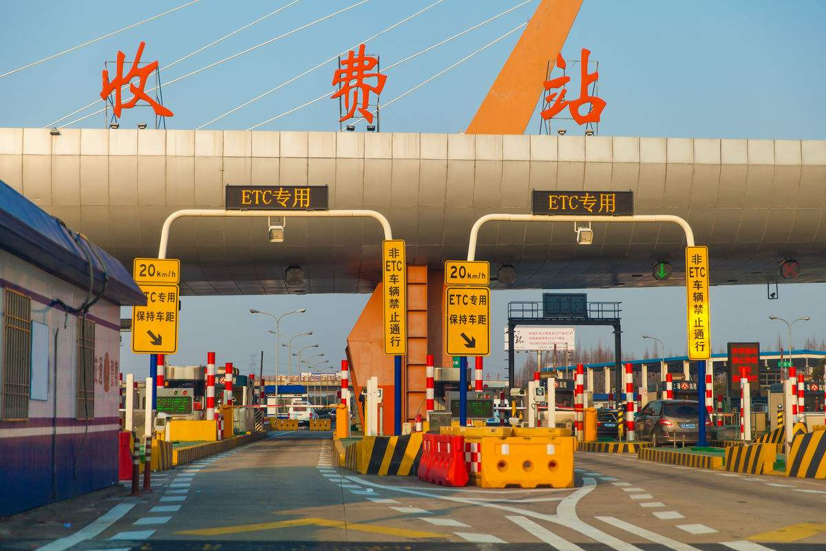 “五一”不停工，京雄高速河北段向通车全力冲刺 | 北晚新视觉