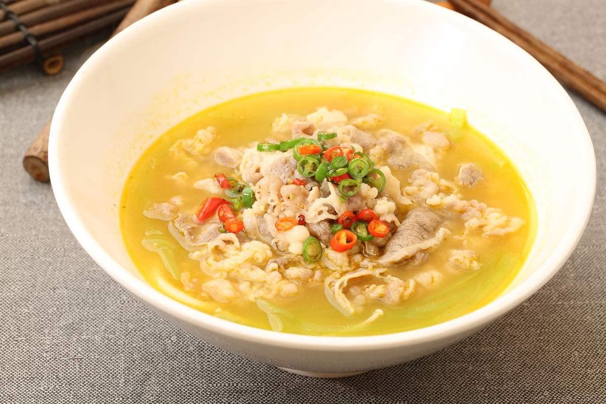 金针菇酸汤肥牛怎么做? 酸辣开胃, 冬天让你暖上一整天!!