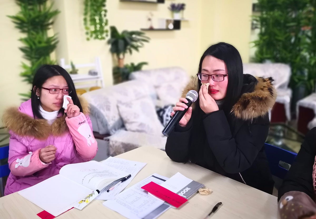 郑州经开区朝凤路小学别样培训会让新教师开怀