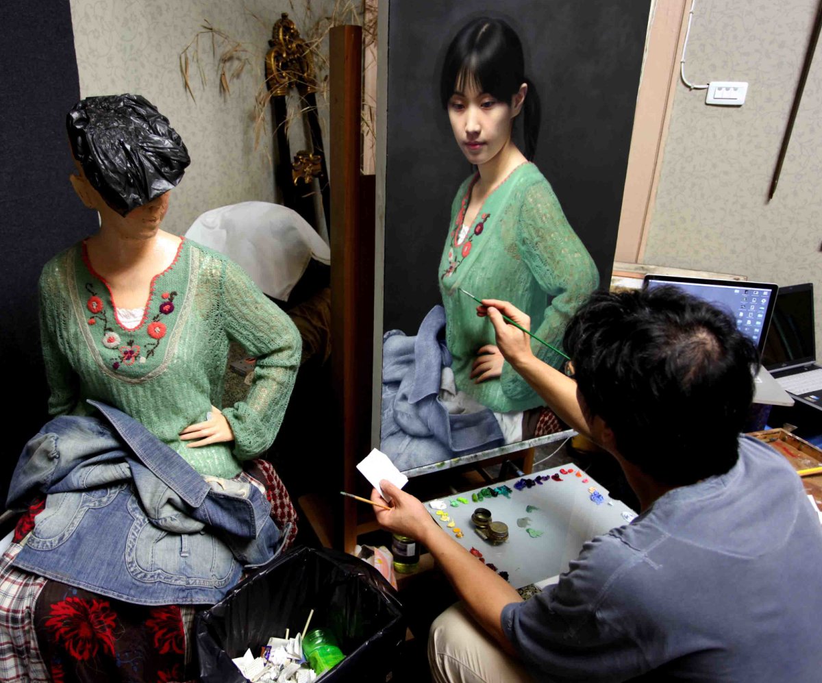 冷军超写实作品《小姜》价值3000万