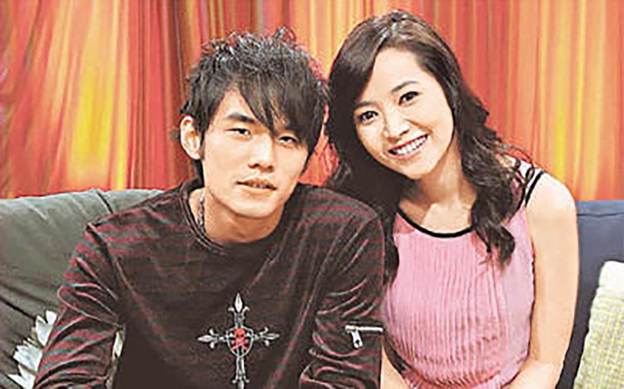 她与周杰伦悄悄恋爱三年,蔡依林得知后气的分手,如今她已为人母