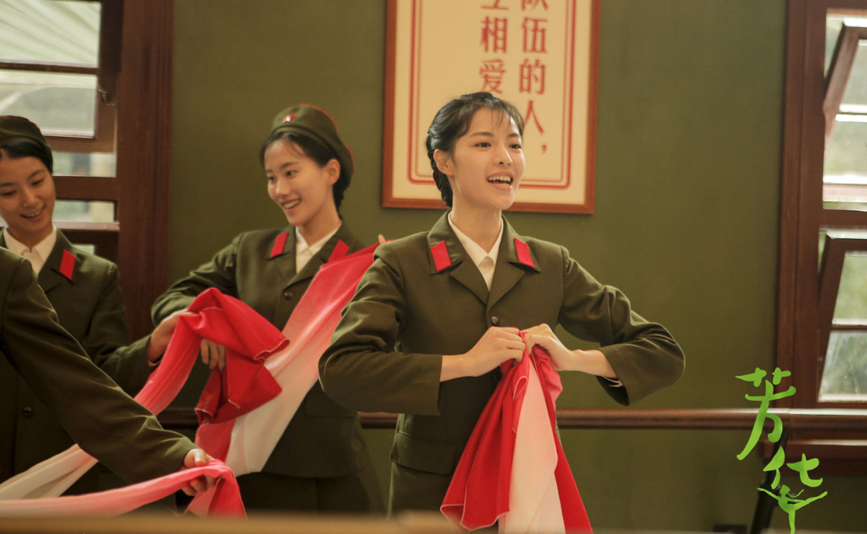 3岁学舞蹈,上艺校曾被孤立,拍广告当模特出道