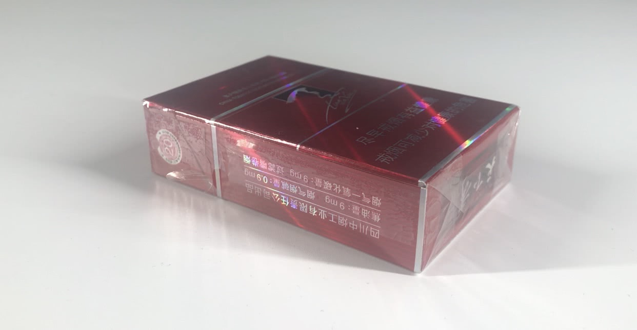 白抽了几十年烟,你知道烟盒里藏的这4个宝贝吗,真是太实用了