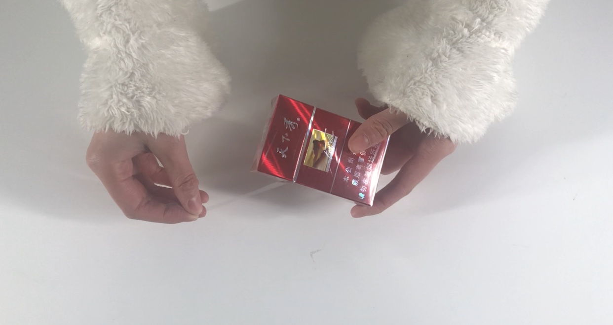 白抽了几十年烟,你知道烟盒里藏的这4个宝贝吗,真是太实用了
