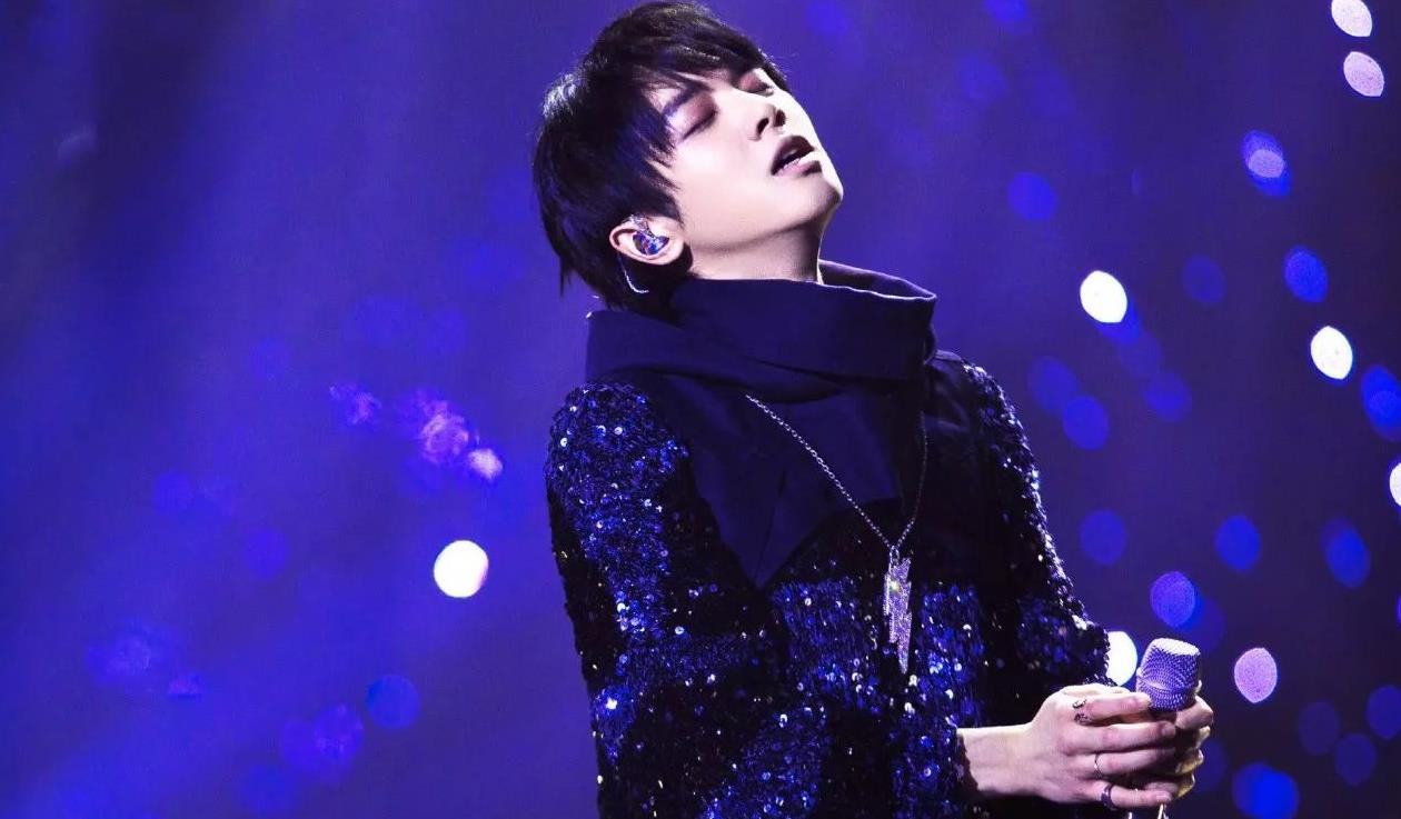 霍尊终极踢馆歌手图片