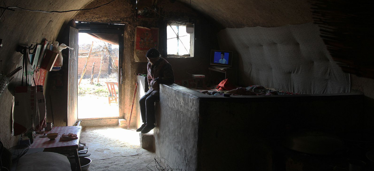 老人止咳嗽有妙招,每天晚上睡觉前要喝