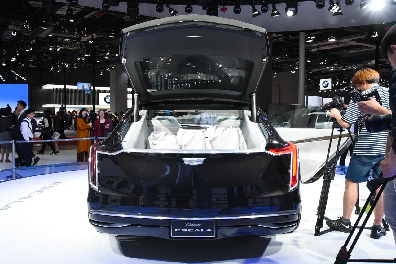 未来的设计方向与驾驶技术理念——凯迪拉克Escala概念车
