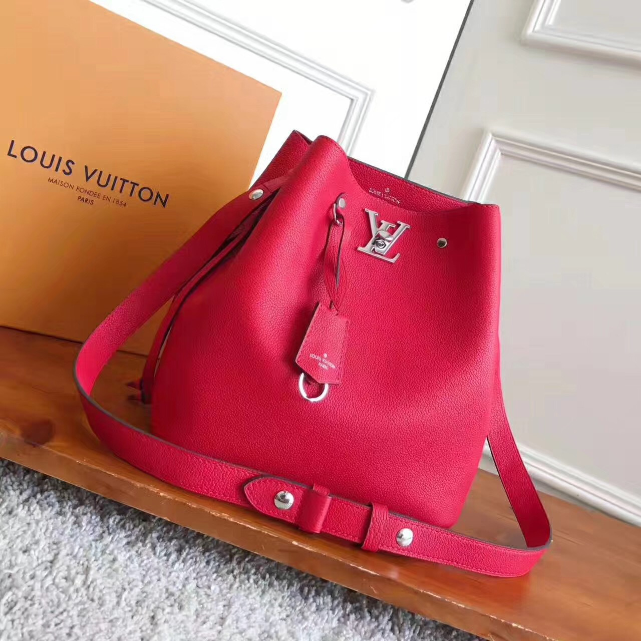 【路易威登Louis Vuitton】LV包包官网_LV包包_LV美国官网 - 七七奢侈品