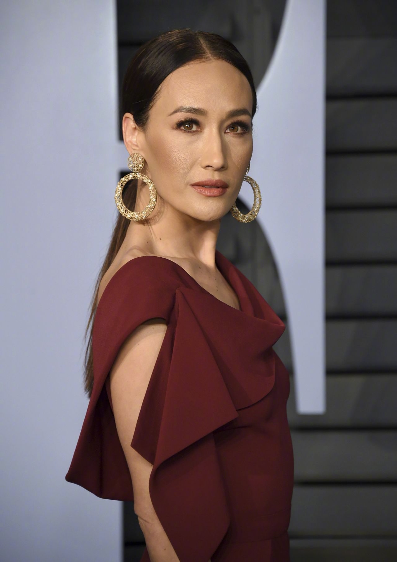 2018vanityfairoscarparty上的maggieq和丈夫dylanmcdermott