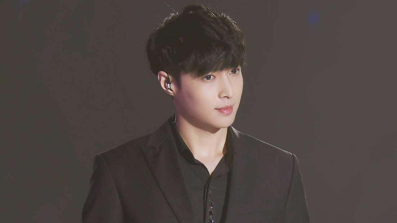 《偶像练习生》开播,程潇周洁琼为什么能当导