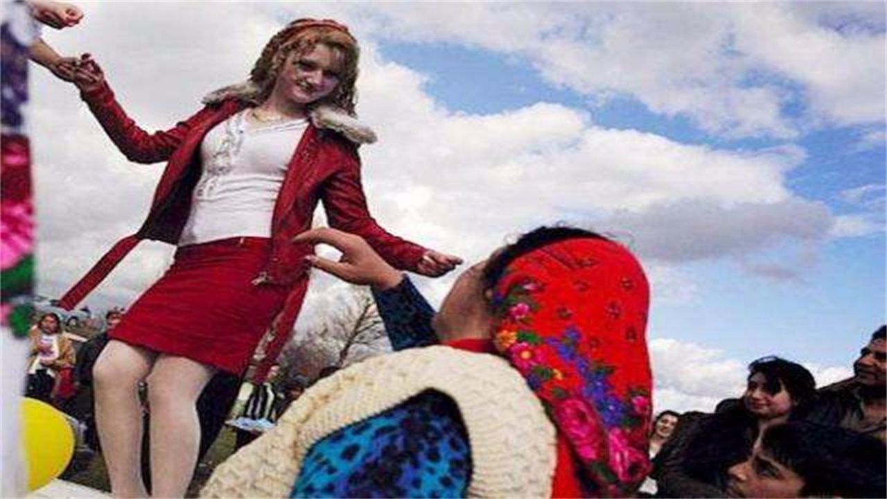 这里2万人民币可买老婆,相中之后就带走,完全合法的新娘市场!