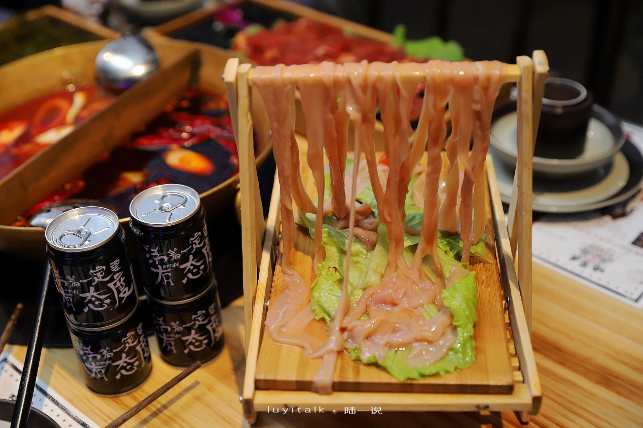 好创意:关羽弹吉他,张飞敲大鼓,刘备弹起了爱的