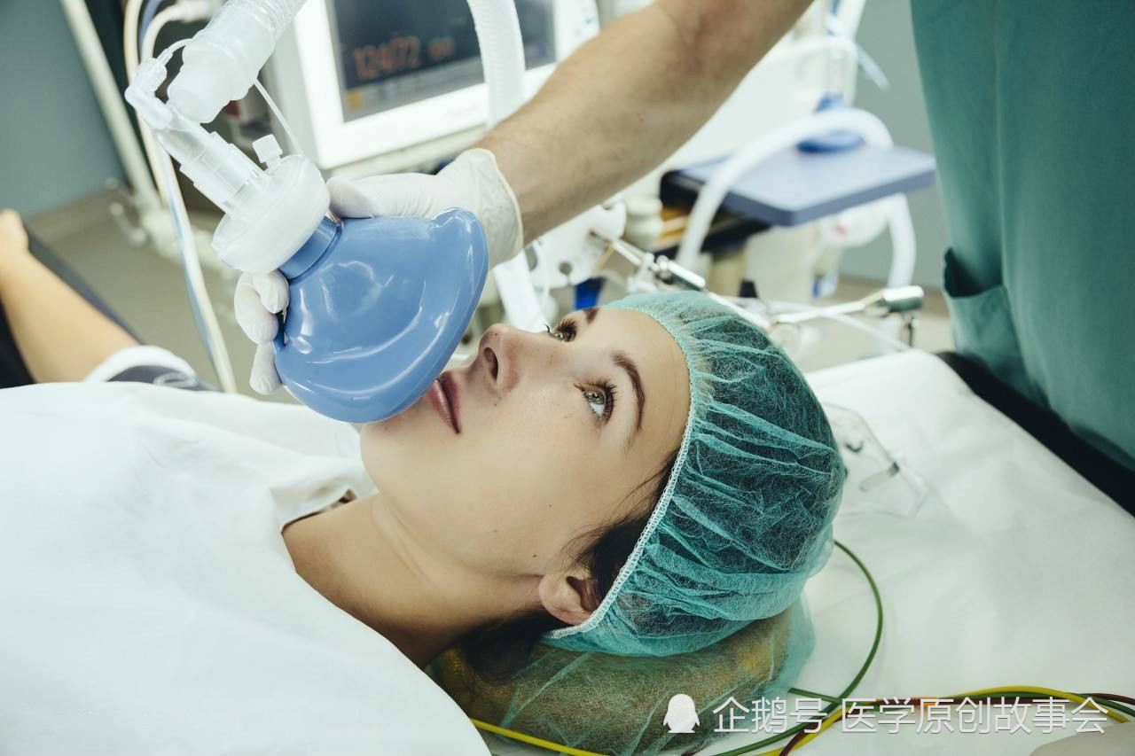 做胃镜时是选择无痛胃镜还是普通胃镜,听听消