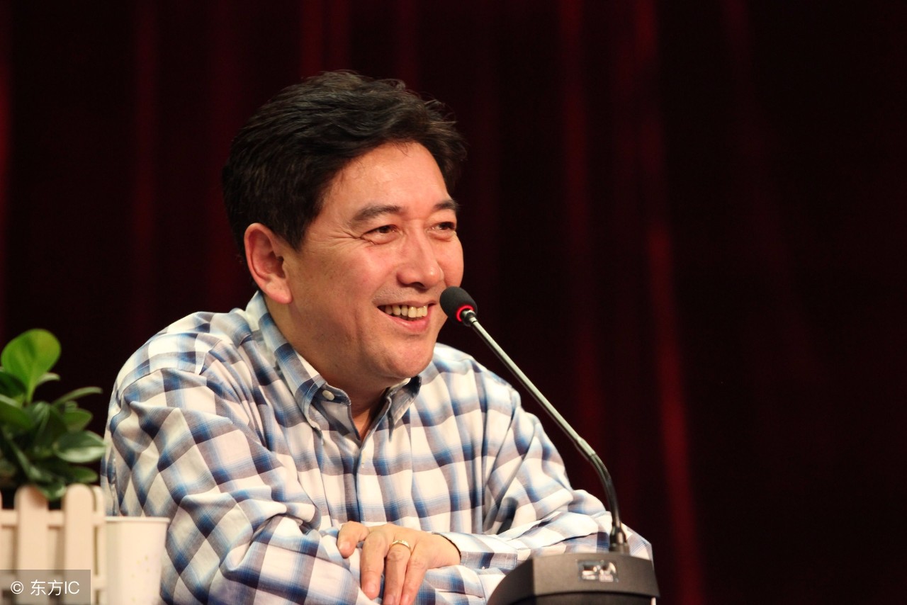 中国中央电视台新闻频道记者、主持人:水均益_新浪看点