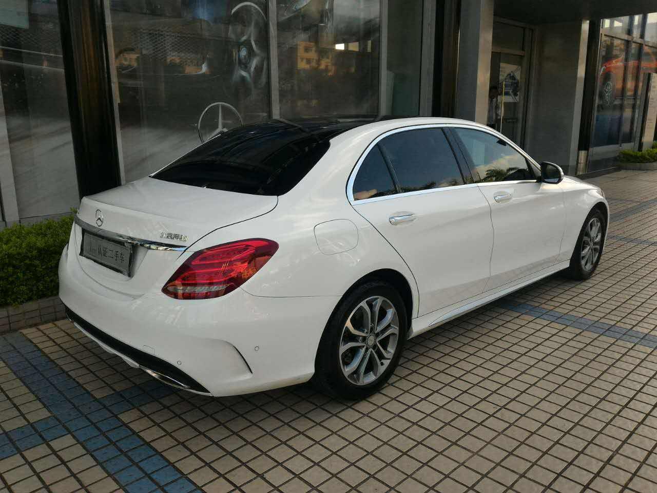 我想要上档次一点的车, 三十到四十万左右、买