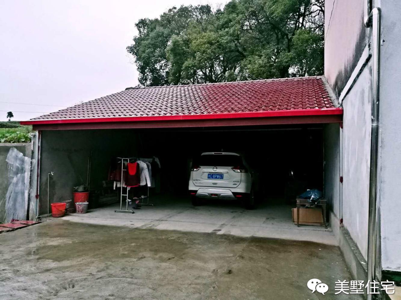 表哥家的车库,空间真大!还能当仓库放杂物用
