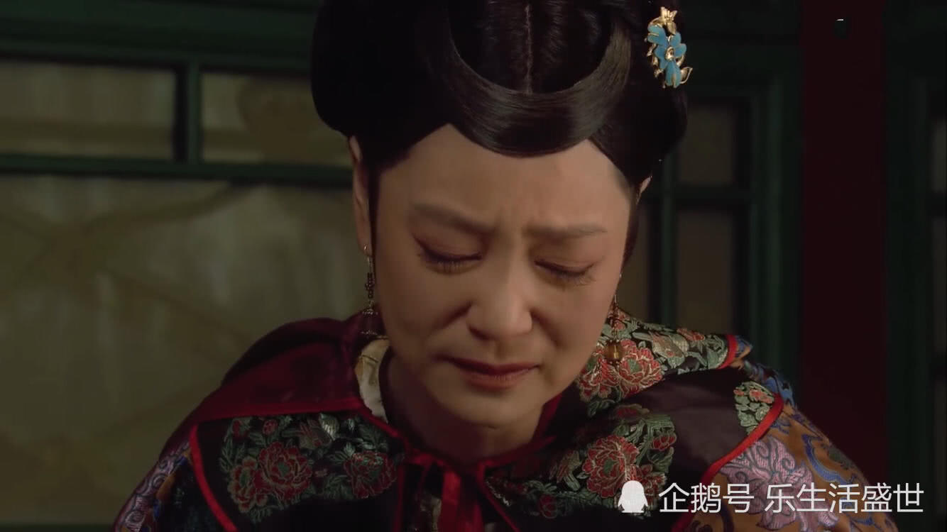 甄嬛传:皇上到死都不知,为何太后毒死隆科多时穿粉蓝色的衣服?