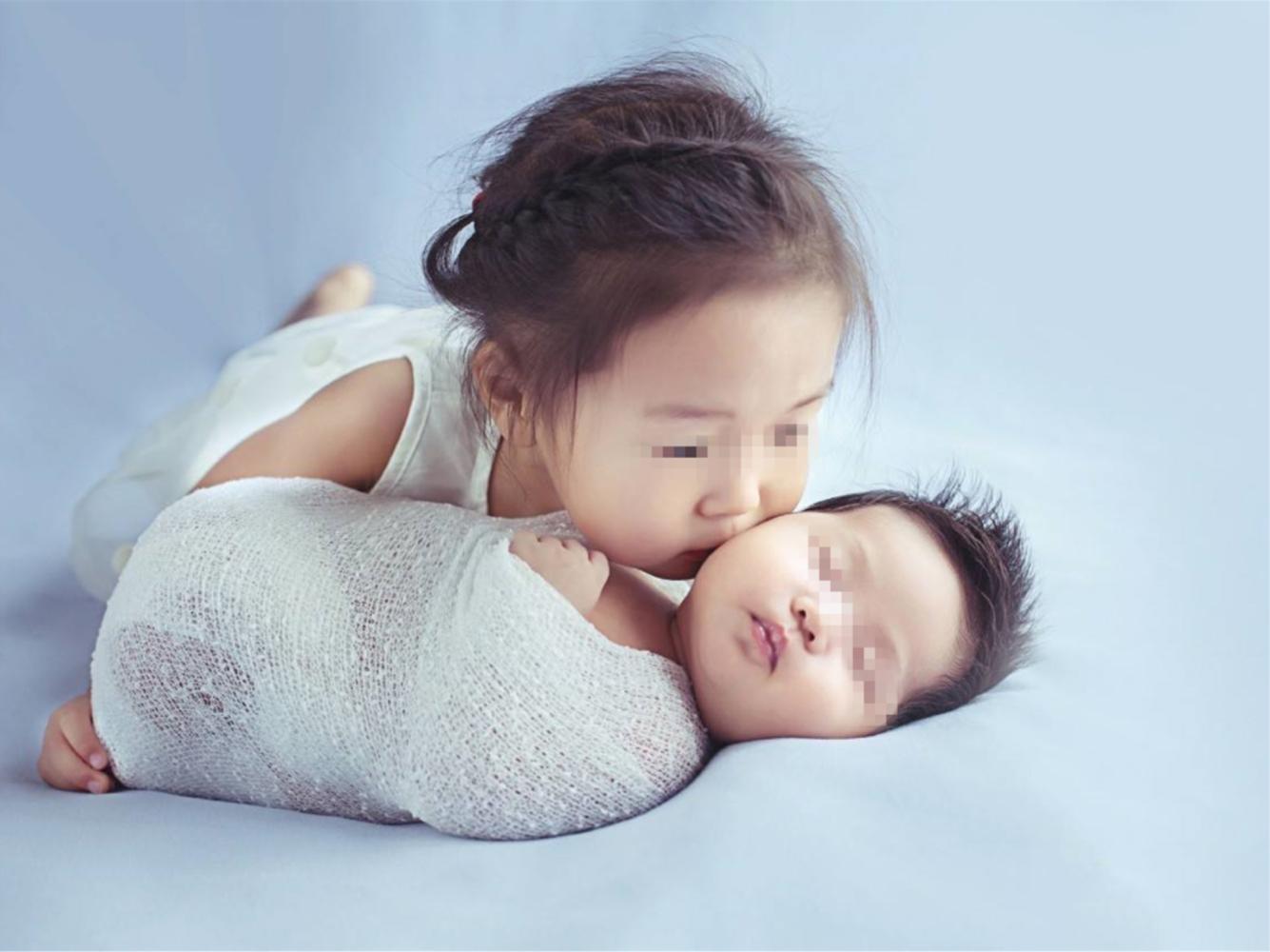 生完二胎后, 生活水平直线下降, 这对宝妈宝爸无