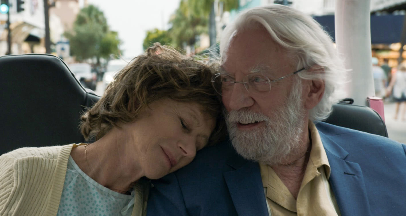《爱在记忆消逝前》男主获奥斯卡终身成就奖，银发老戏骨携爱上路