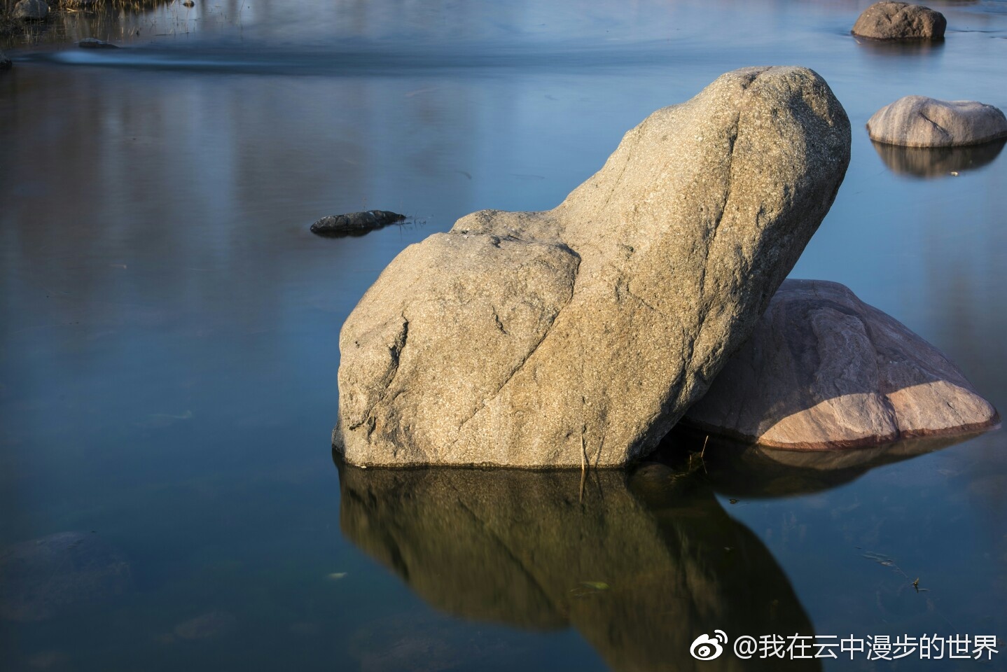 春光里的临汾市九州广场。