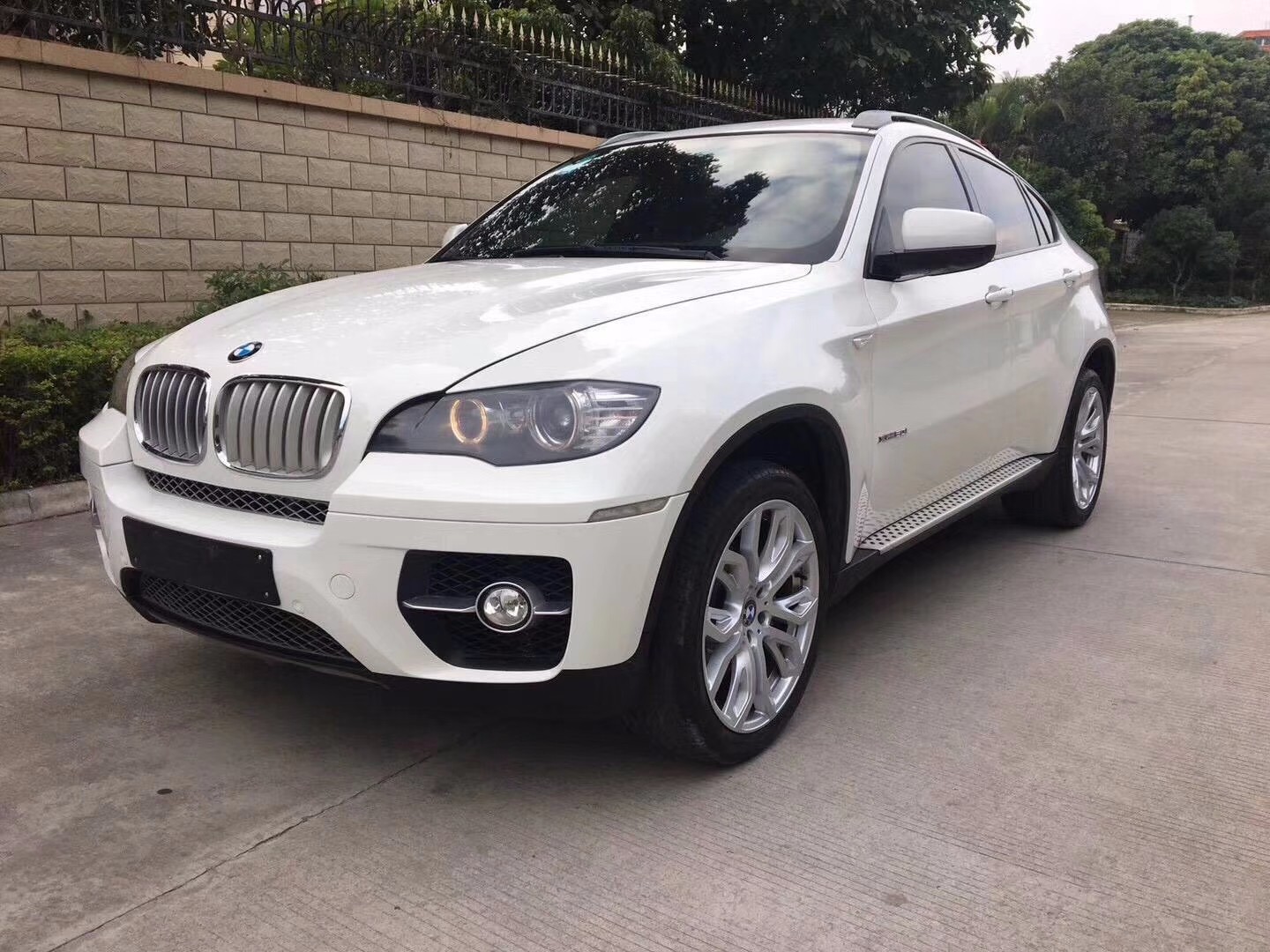 宝马X6十八万带回家!黄江二手车,流水般的线条,心动了吗 宝马X6十八万带回家!黄江二手车,流水般的线条,心动了吗