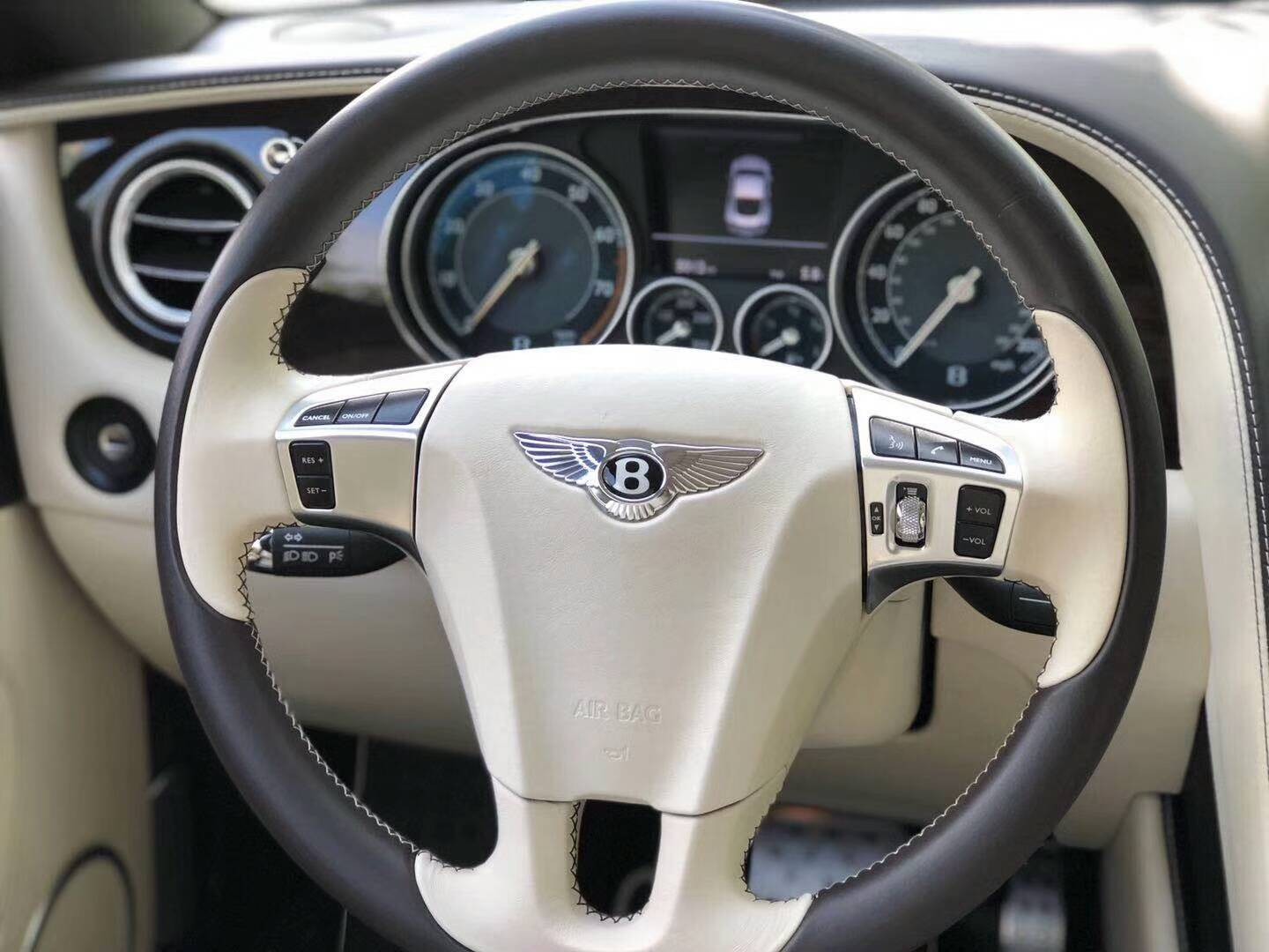 黄江二手车15宾利GT 水晶棕色 米白内 三角方向盘 换挡拨片