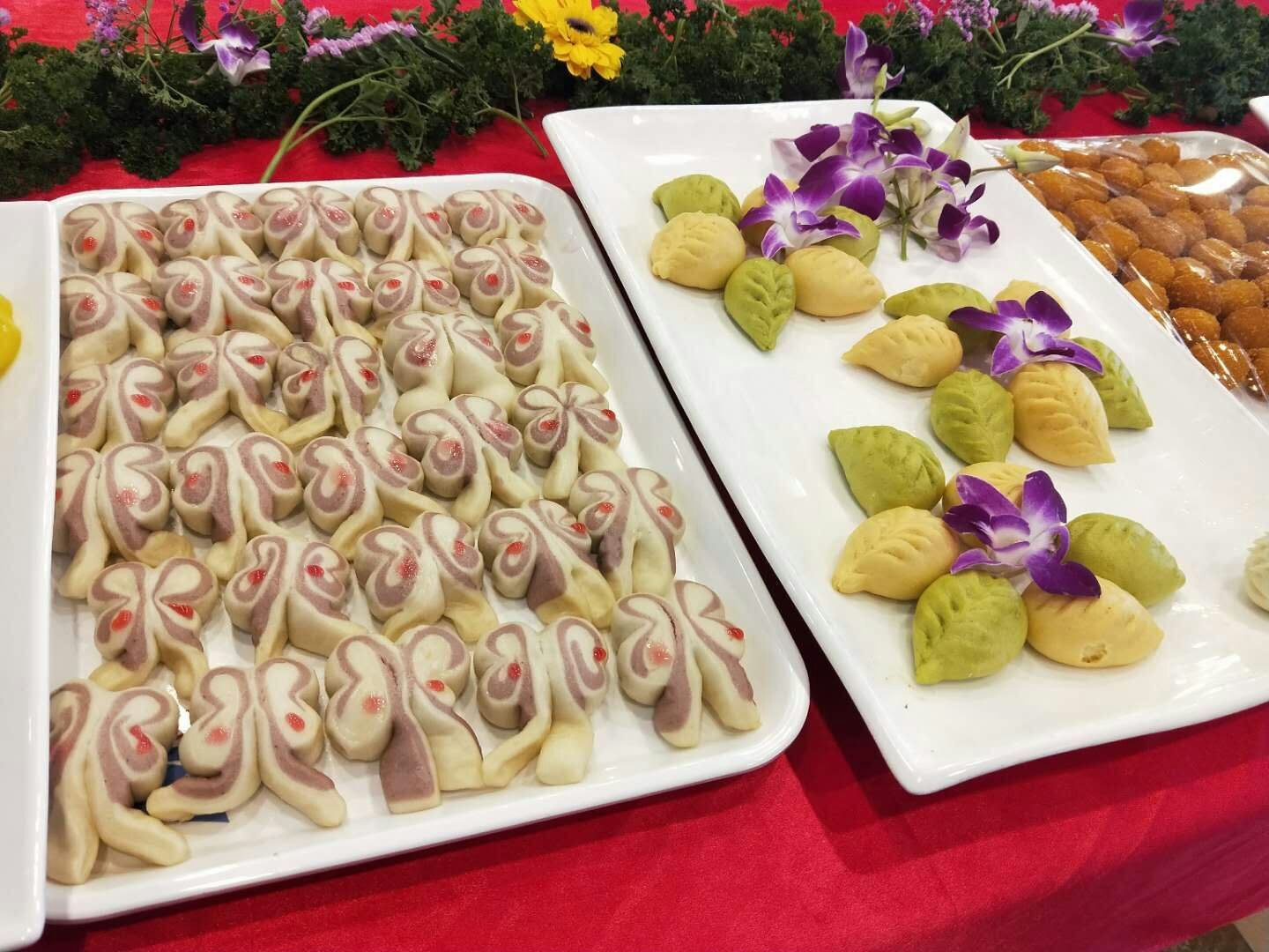 冬至安徽大学食堂办美食节吃好管饱还免费 暖哭学生