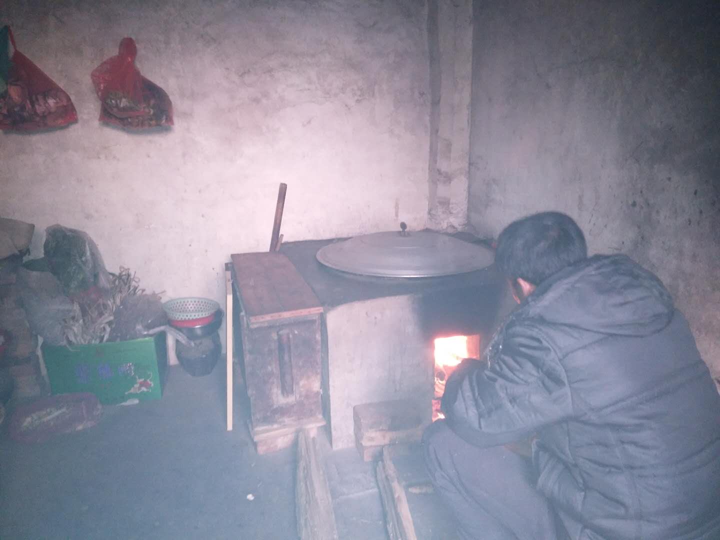 农村大铁锅炖肉,让人看了直流口水