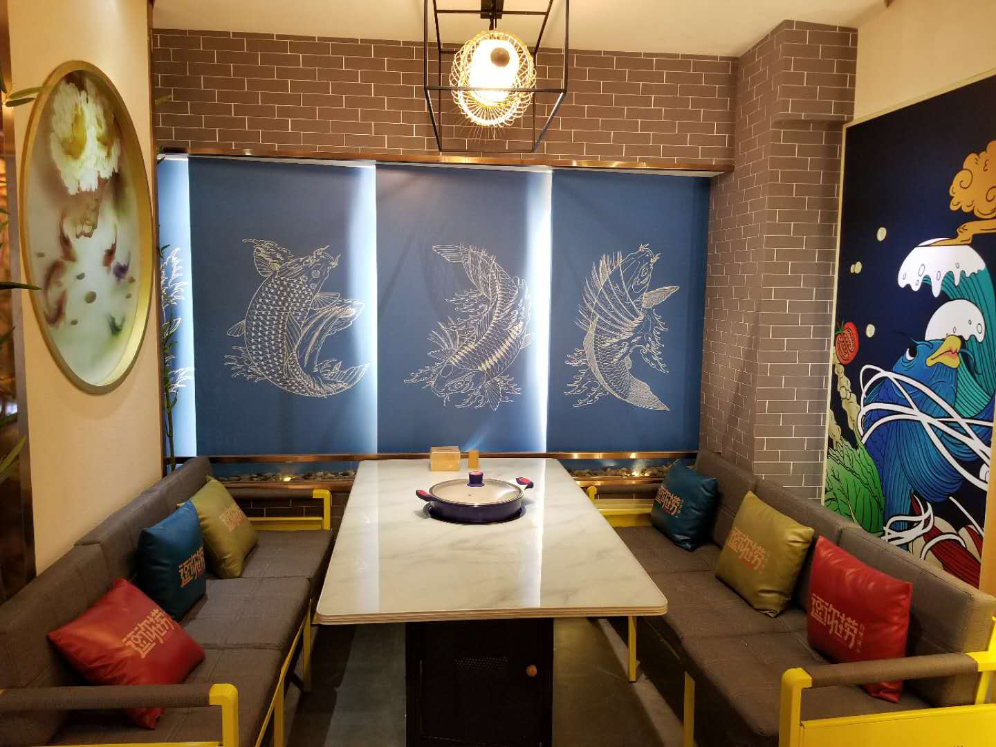 逗你捞石烹鱼头火锅掀起了一股健康风暴