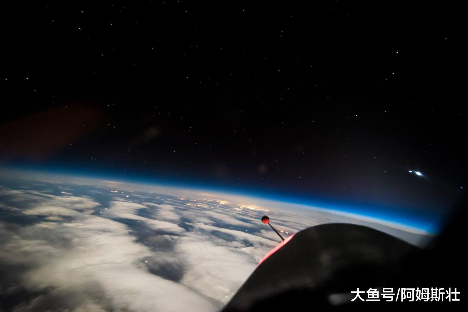 来自太空边缘的问候 u-2飞行员在万米高空能看到哪些奇异景象