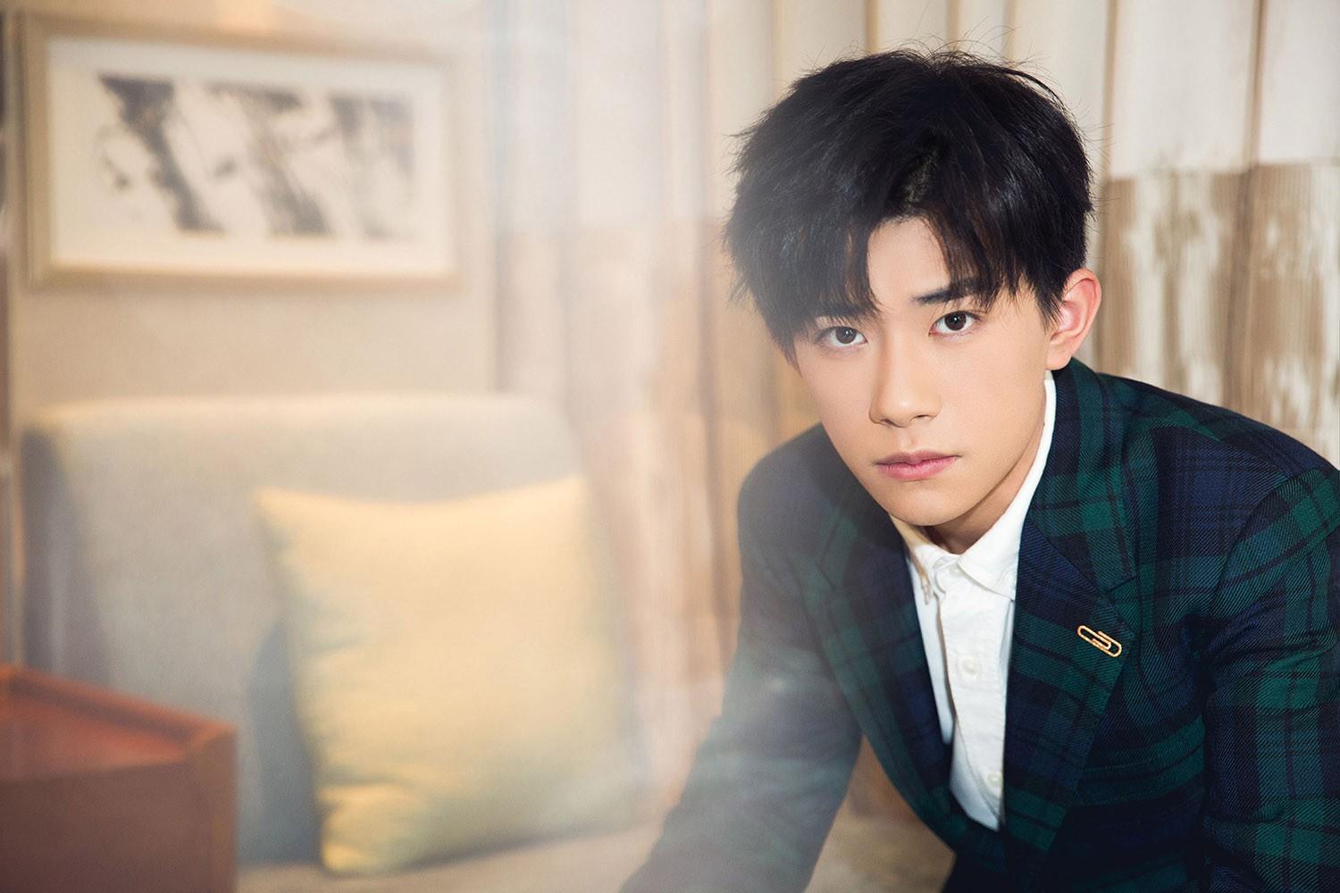 易烊千玺JacksonYee工作室的看点主页