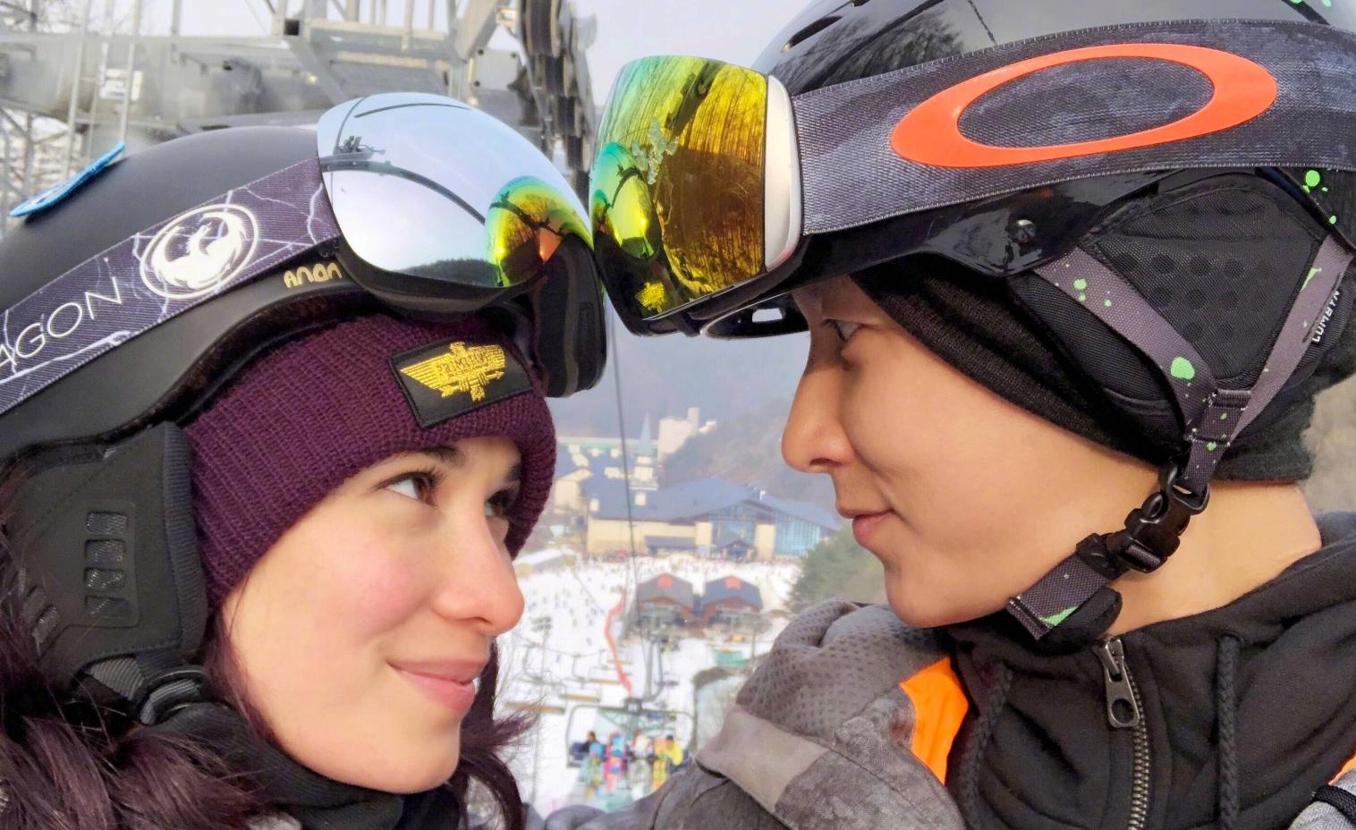 韩庚新节目带卢靖姗秀恩爱! 和选手合照, 夫妻相十足!