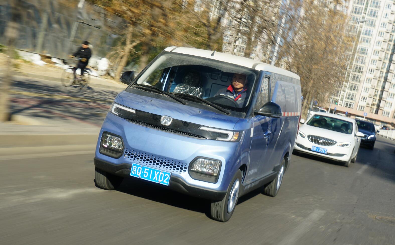 宋楠:“量大好用”的北汽新能源407EV电动物流车
