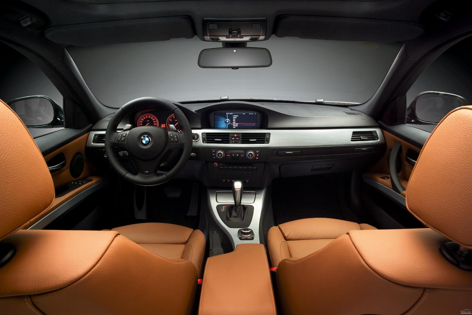 宝马新款SUV来了！历时15年终于国产，卖35万奥迪Q5心凉了半截