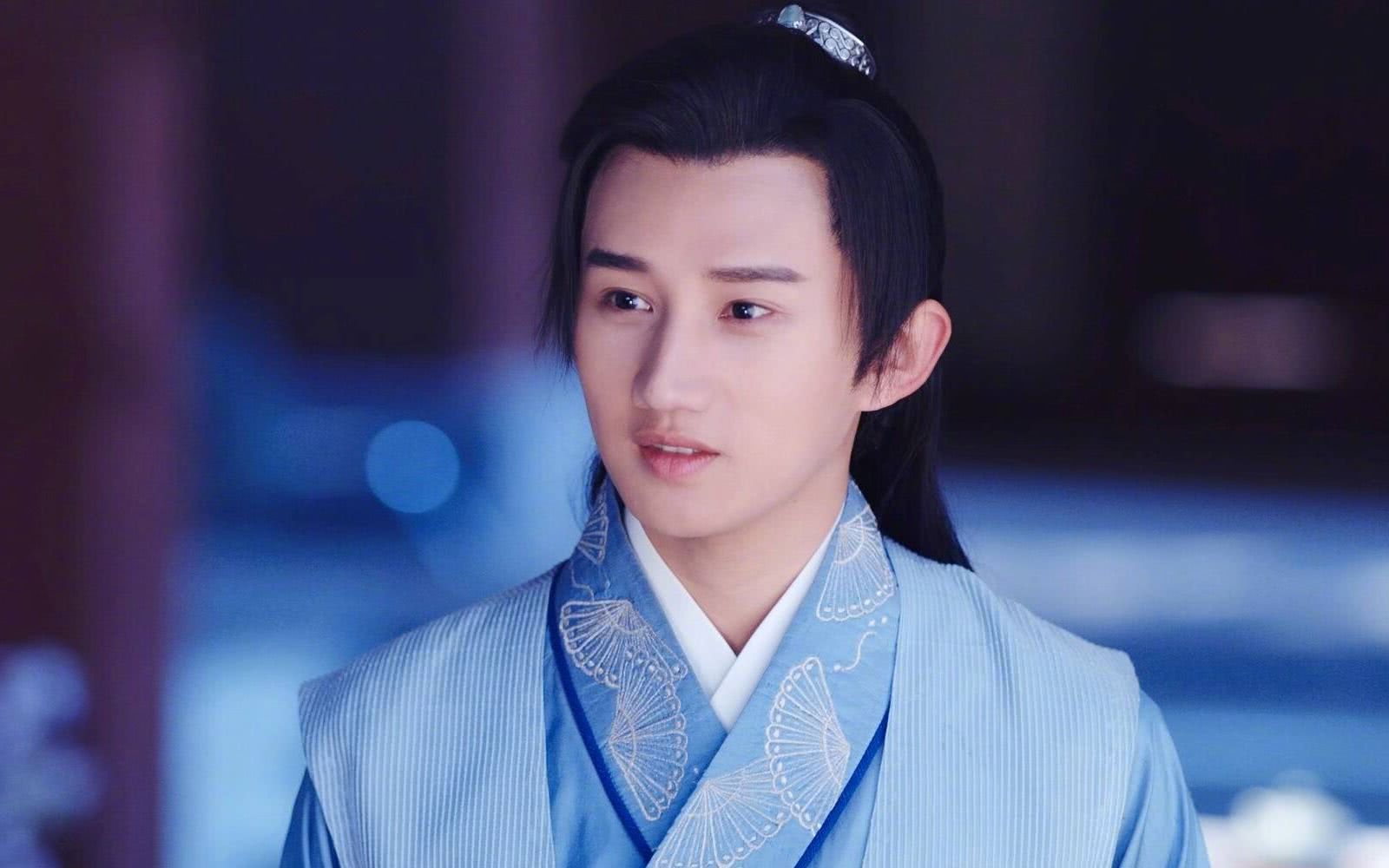 他是唐嫣最宠爱的弟弟!如今受姐姐唐嫣力捧年