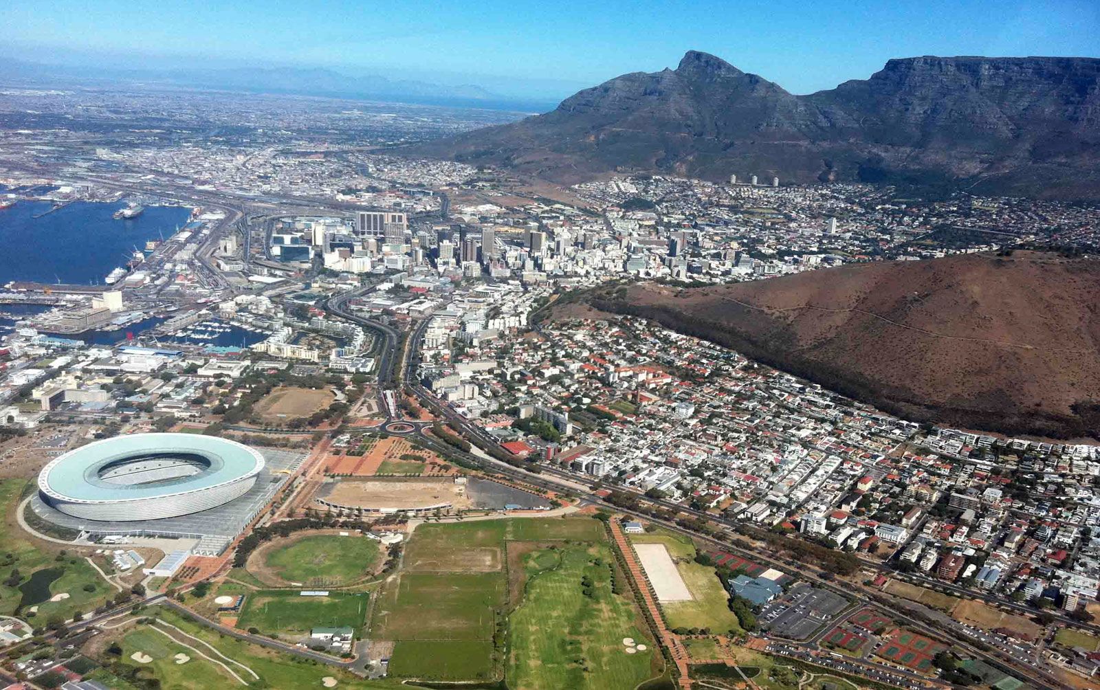 全球最穷的非洲,这几个国家黑人很少,纸醉金迷