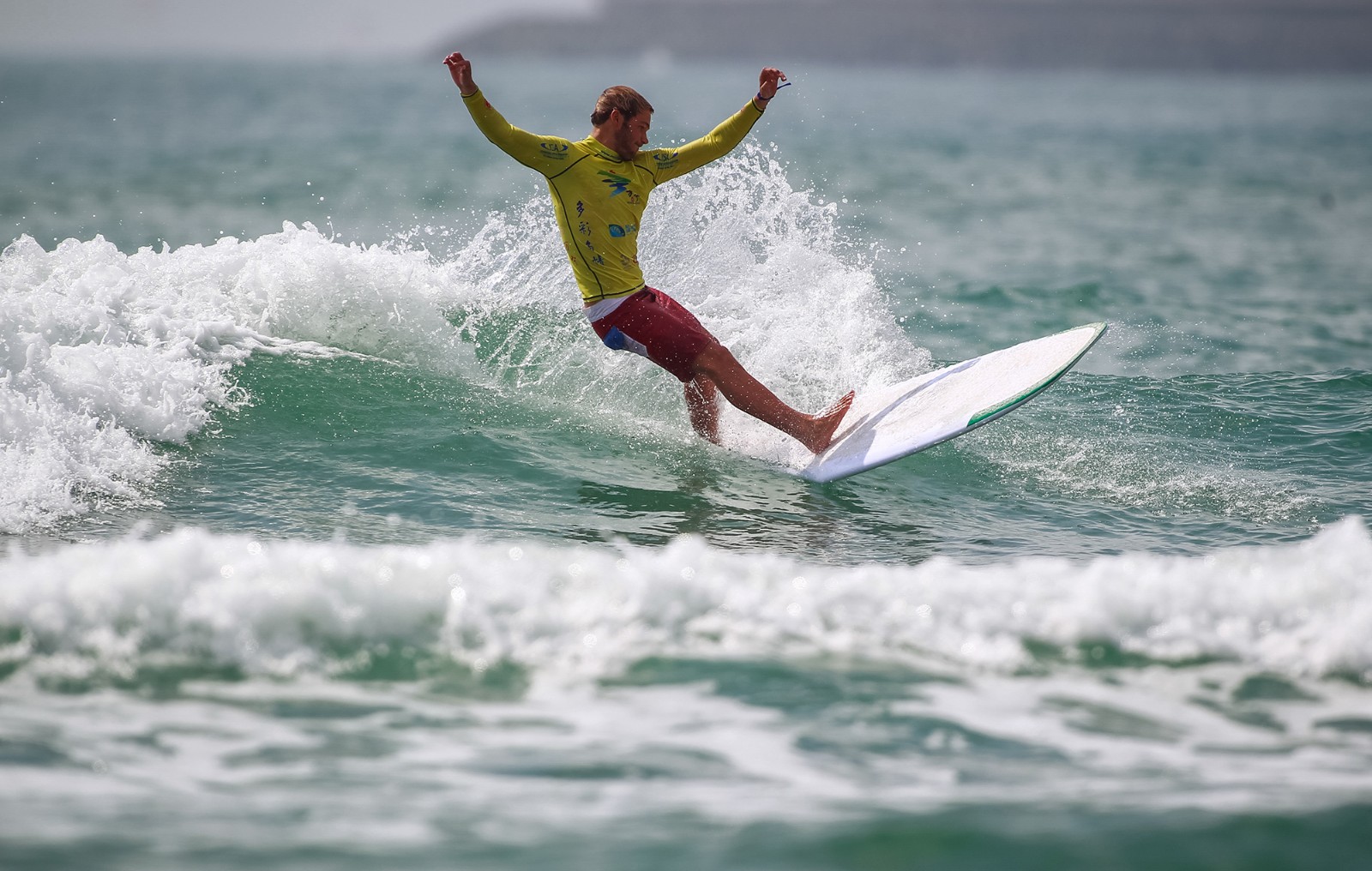 世界长板冲浪锦标赛结束 各国选手身怀绝技