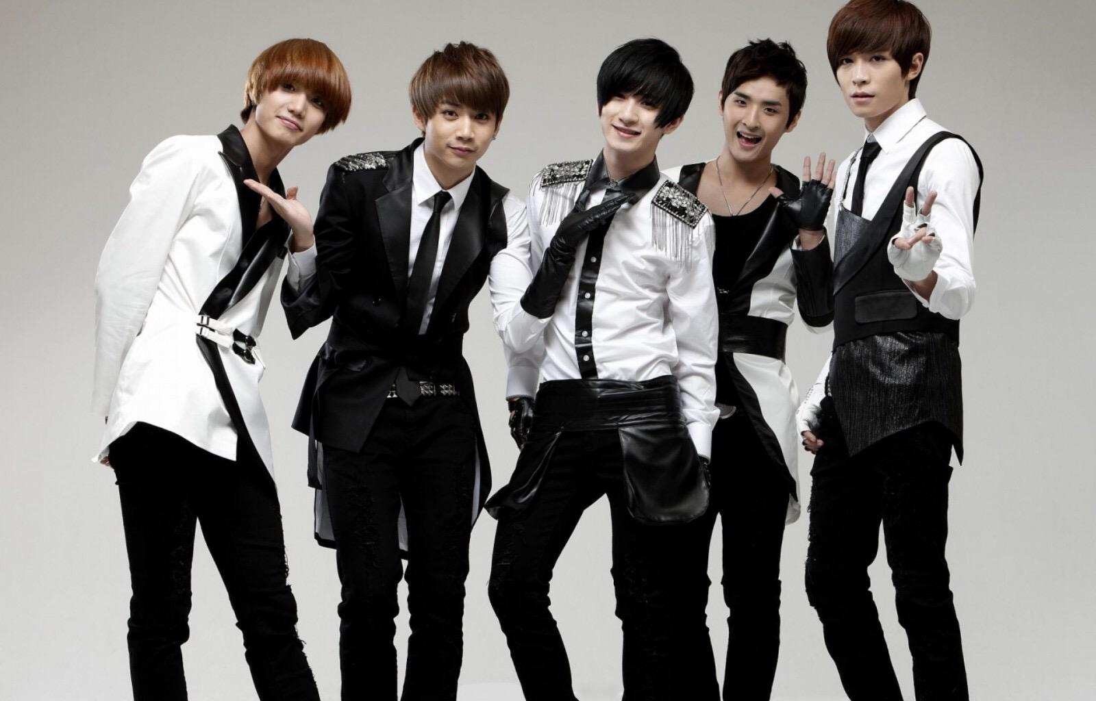 刘洲成家暴出轨被妻子控诉离婚,却让大家认识